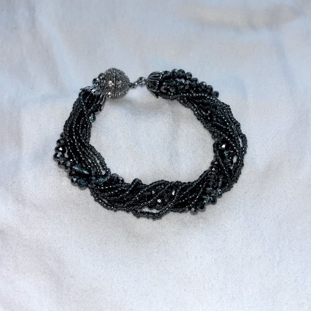 Premier Designs beaded bracelet with magnetic closure.